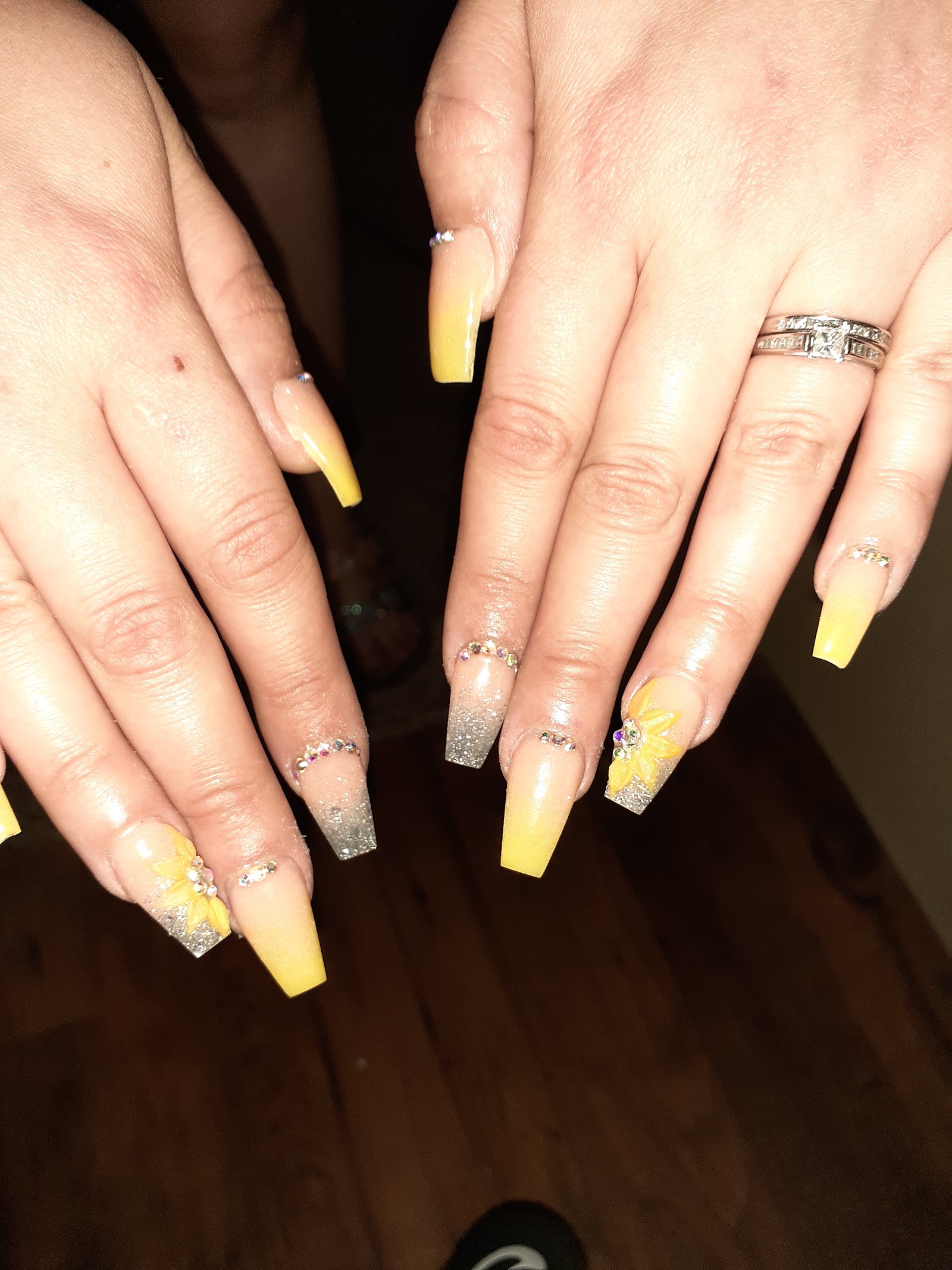 Magic Nails Salon nail photo 5